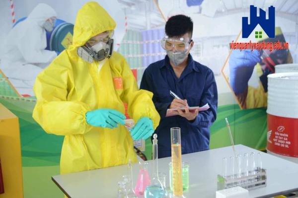 huan luyen an toan hoa chat vienqlxd 1 1